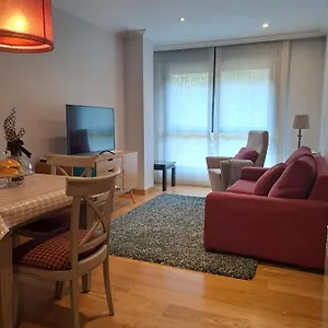 En El Centro Con Garaje Directo. Apartment